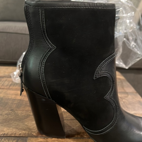 Dolce Vita Noraya - Picture 4 of 7